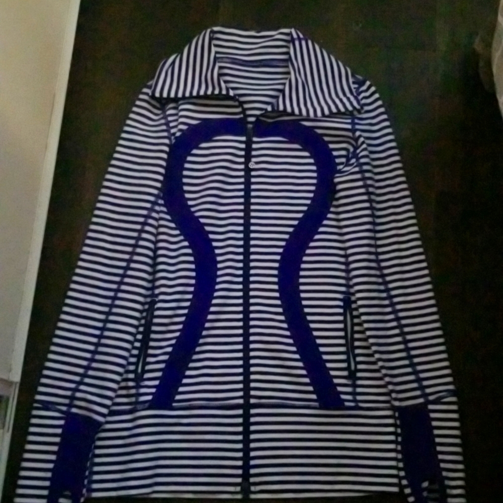 LULULEMON blue and white jacket
